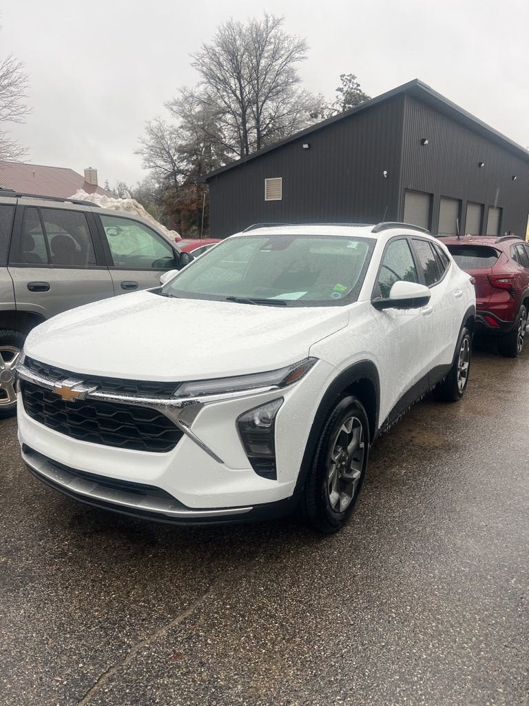 2024 Chevrolet Trax LT