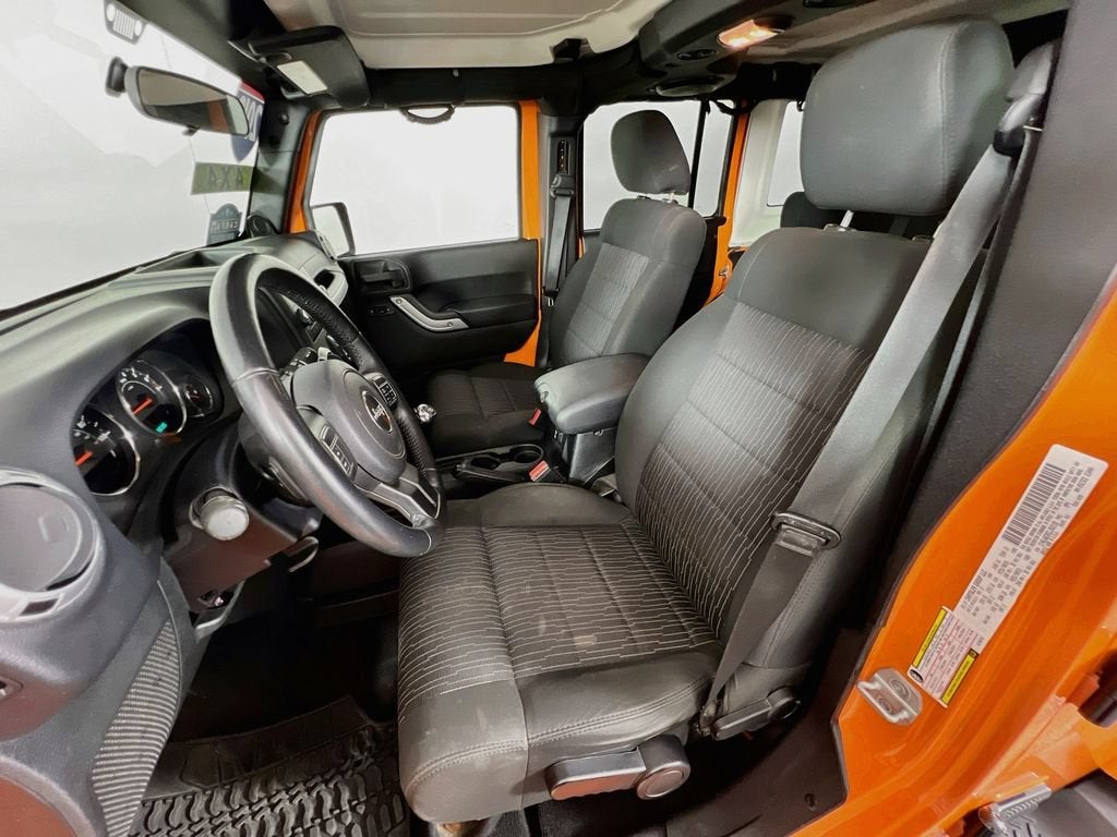 2012 Jeep Wrangler Unlimited Sahara