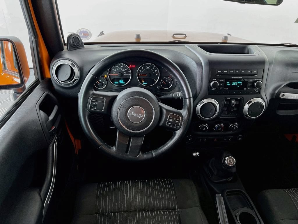 2012 Jeep Wrangler Unlimited Sahara