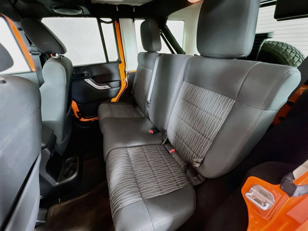 2012 Jeep Wrangler Unlimited Sahara