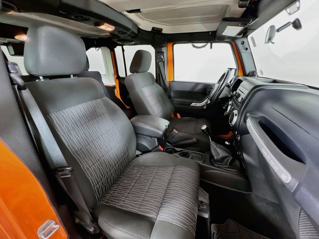 2012 Jeep Wrangler Unlimited Sahara