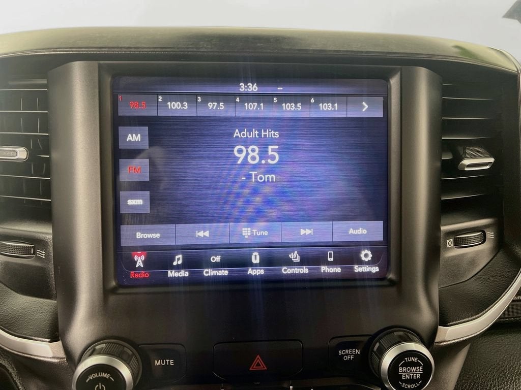 2019 RAM 1500 Big Horn/Lone Star Crew Cab 4x4 5'7" Box