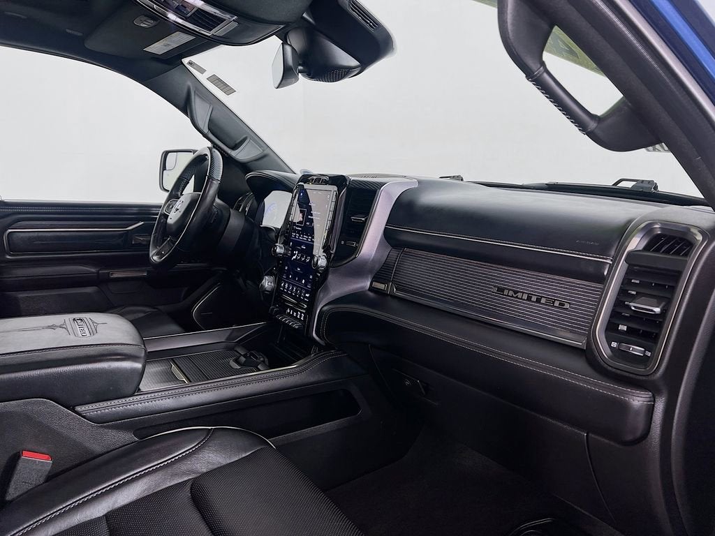 2020 RAM 1500 Limited Crew Cab 4x4 5'7" Box