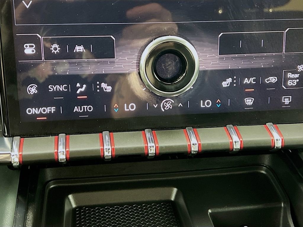 2024 GMC Acadia AT4