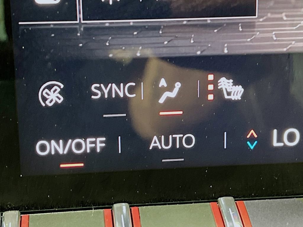 2024 GMC Acadia AT4