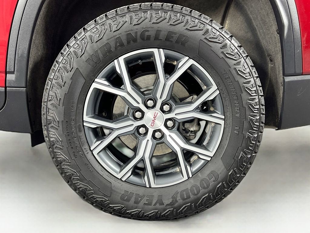 2024 GMC Acadia AT4
