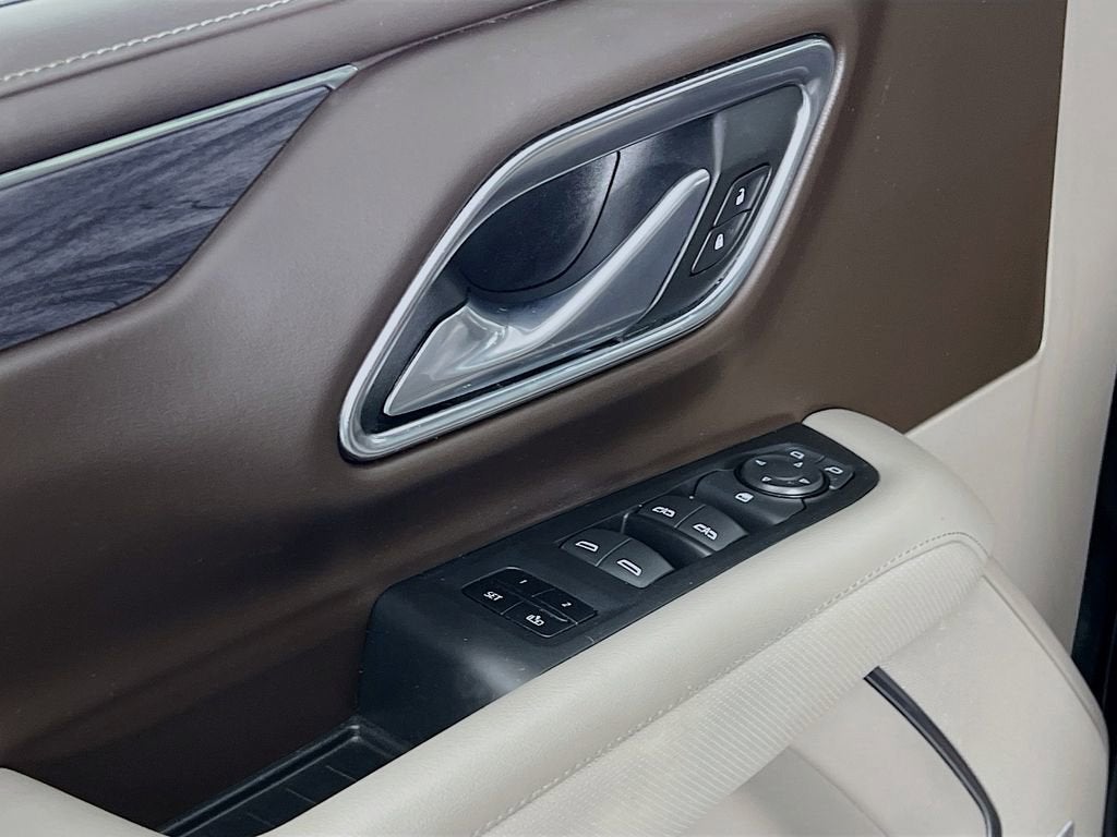 2023 GMC Yukon XL SLT