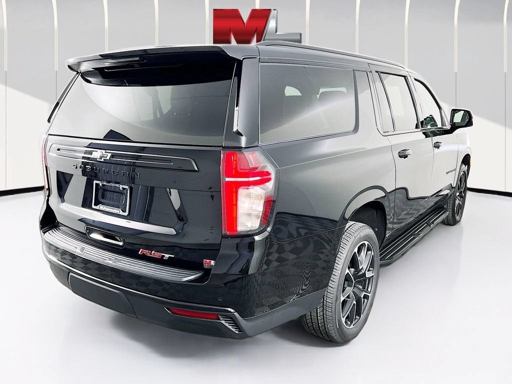 2023 Chevrolet Suburban RST
