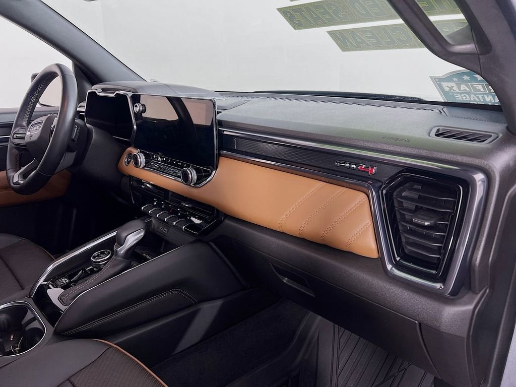 2023 GMC Canyon AT4