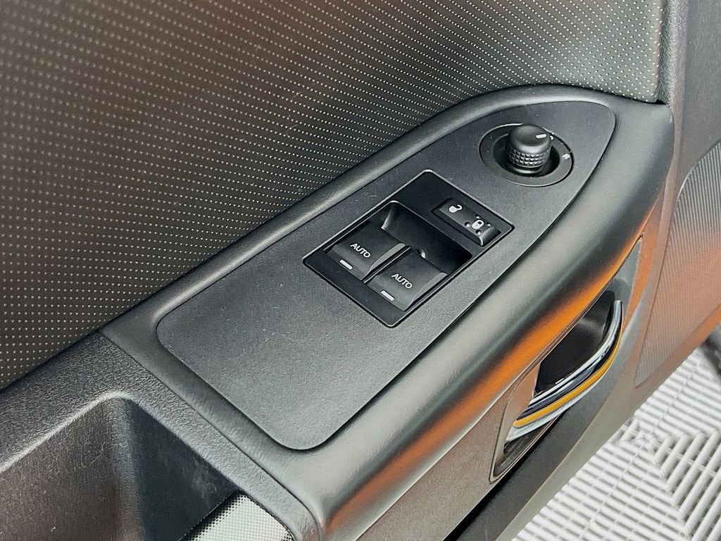 2014 Dodge Challenger SXT Plus
