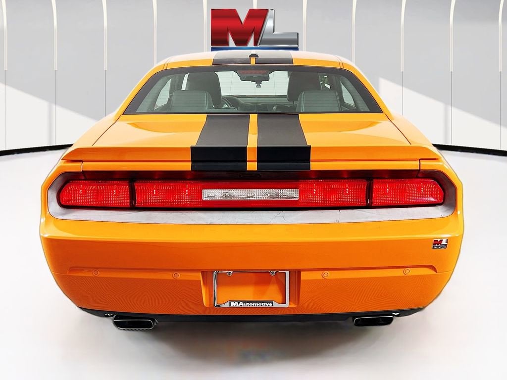 2014 Dodge Challenger SXT Plus