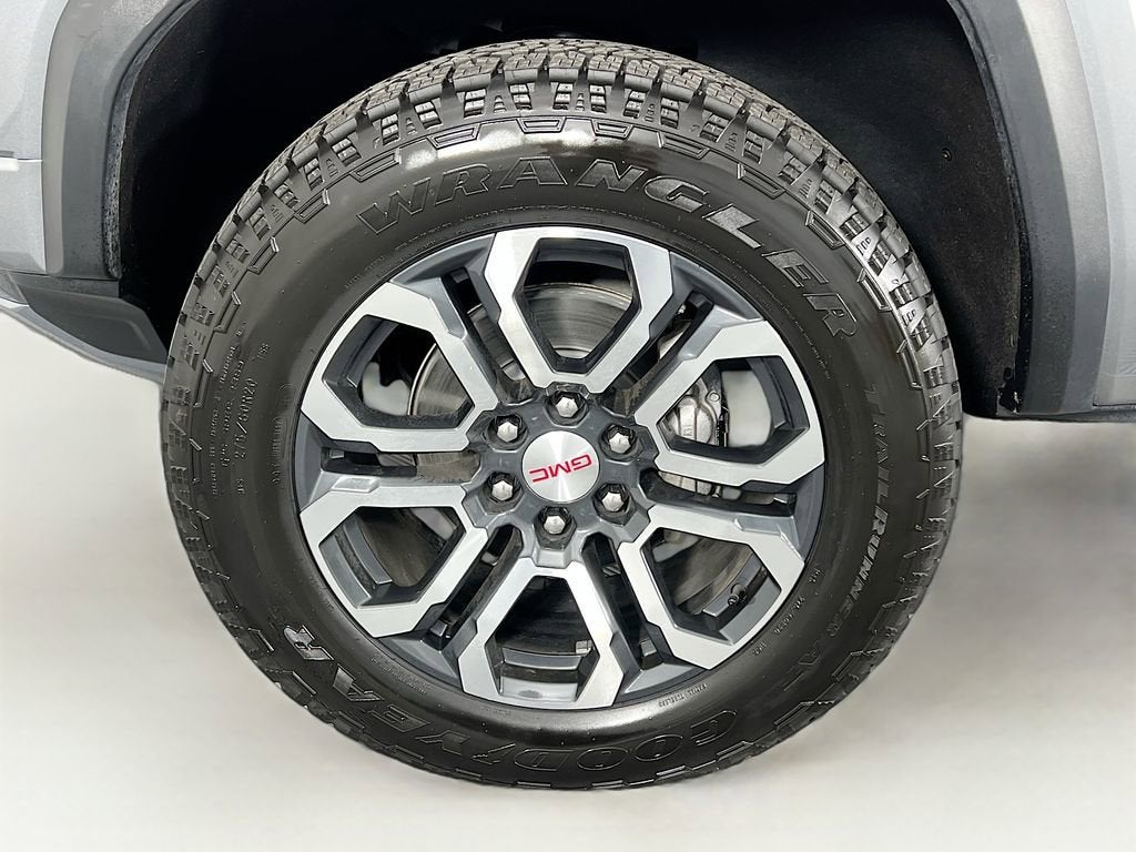 2023 GMC Canyon AT4