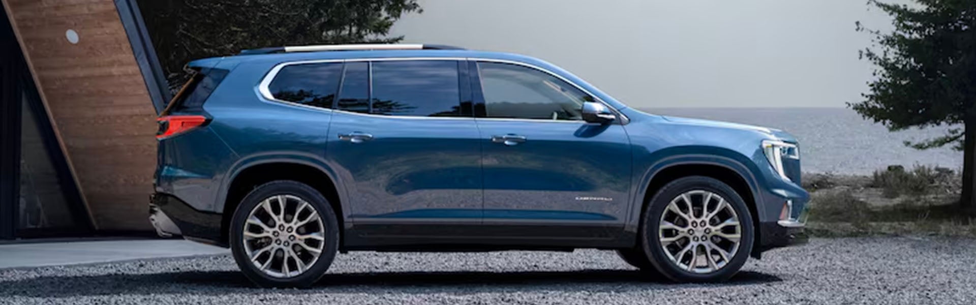 2025 GMC Acadia interior